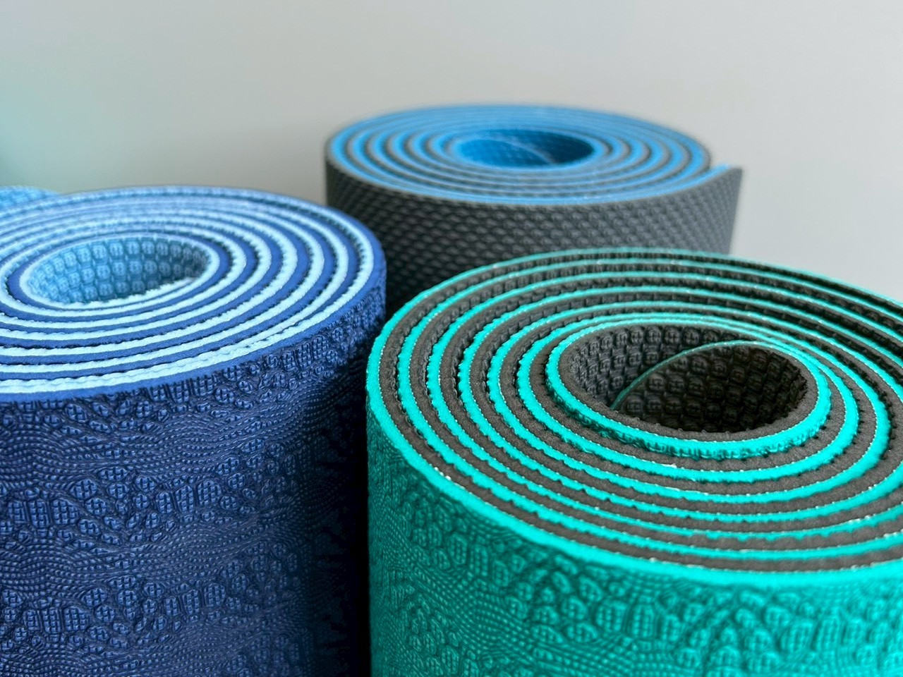 Dual-layer TPE yoga mat