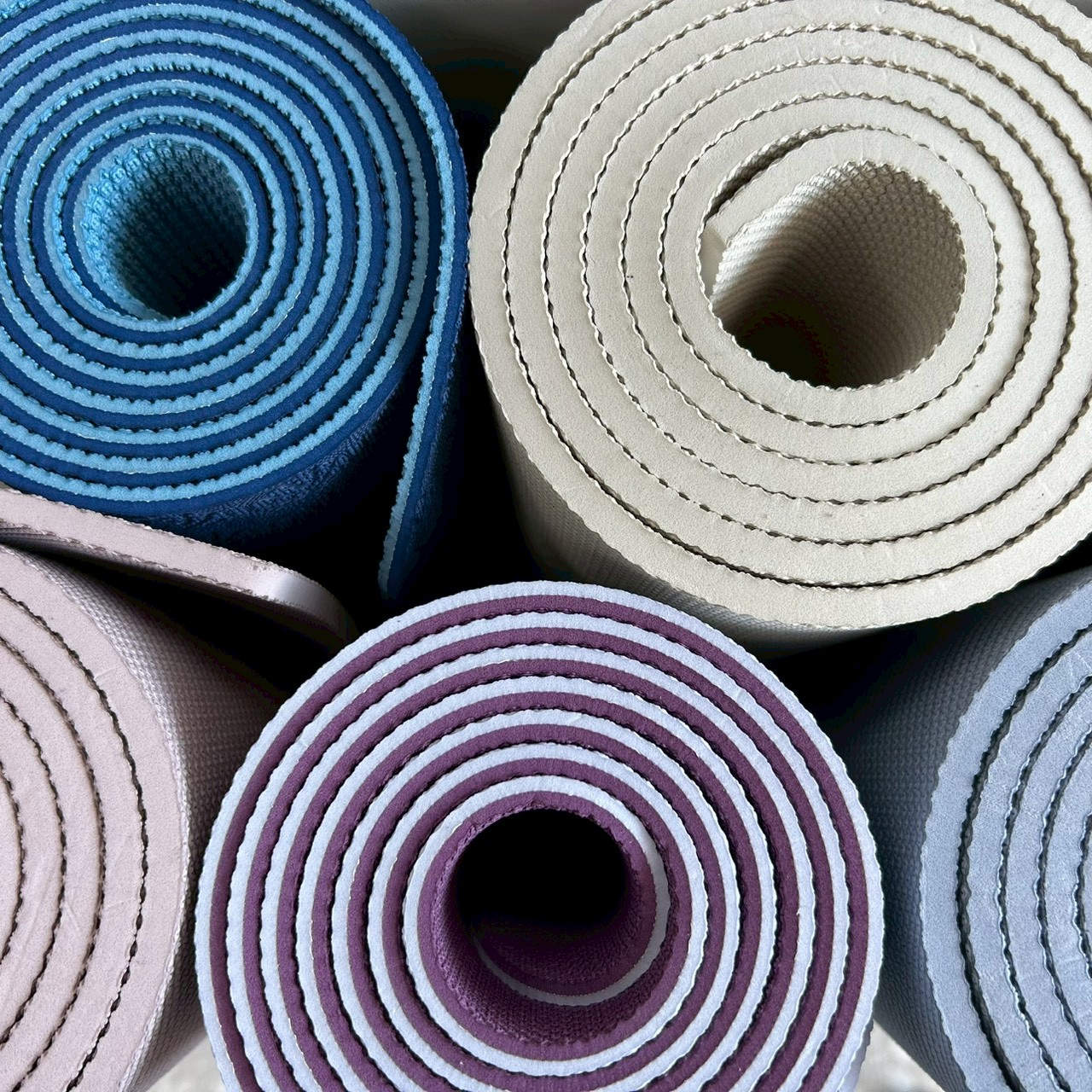 How Yoga Mat Surface Texture Affects Grip, Durability, and Brand Positioning